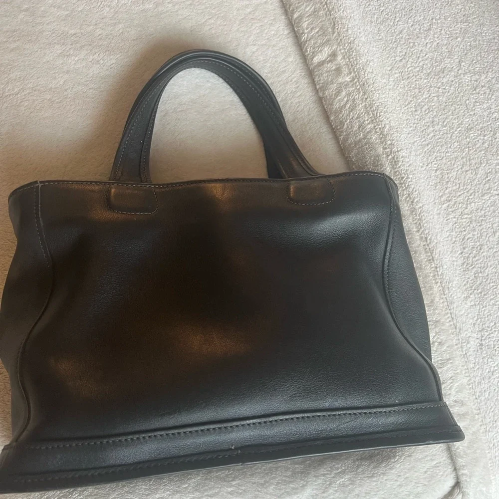 Coach Black Tote Smooth Leather - Picture 5 of 7
